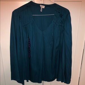 Nwt Beautiful Jessica Simpson Teal V-Neck Blouse with flare sleeves